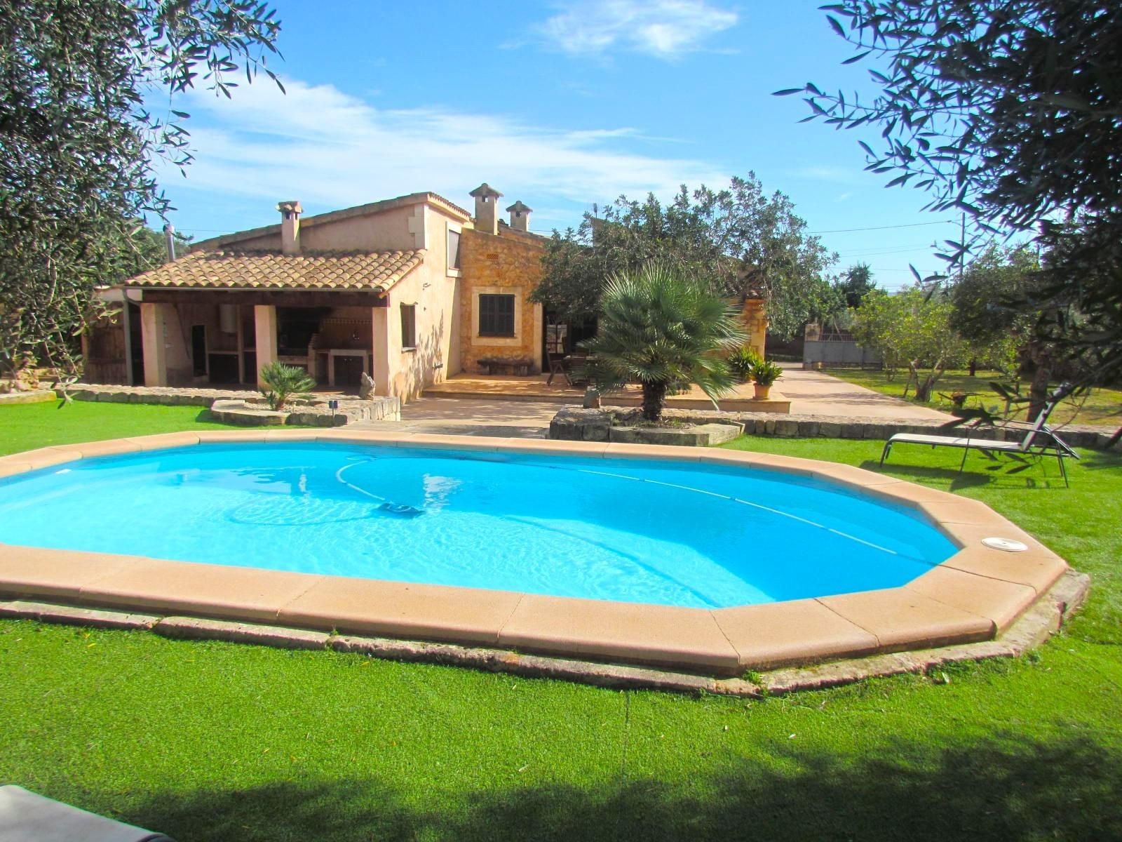 Swimming pool of Country house for rent in Santa Eugènia  with Air Conditioner, Private garden and Terrace