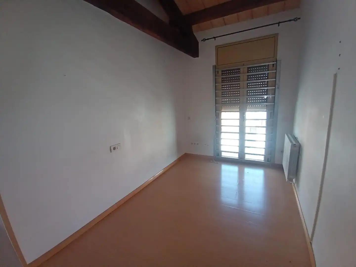 Habitación de Casa o chalet en venta en Sabadell con Calefacción, Jardín privado y Terraza