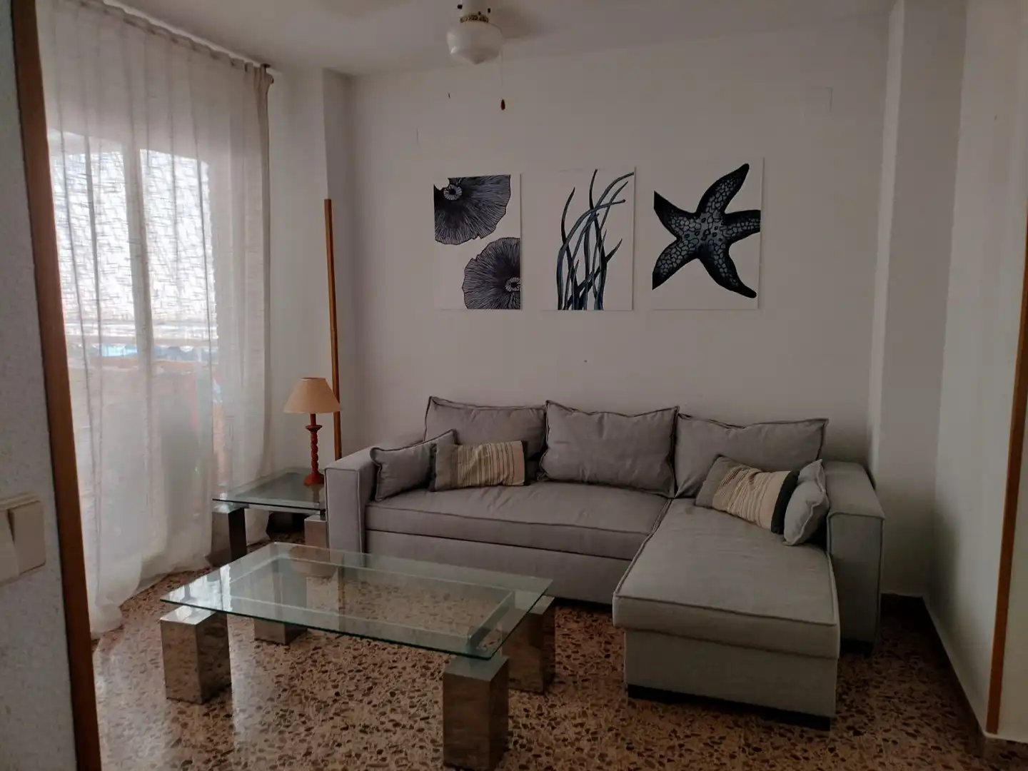 Sala d'estar de Apartament de lloguer en Alicante / Alacant amb Aire condicionat, Calefacció i Terrassa