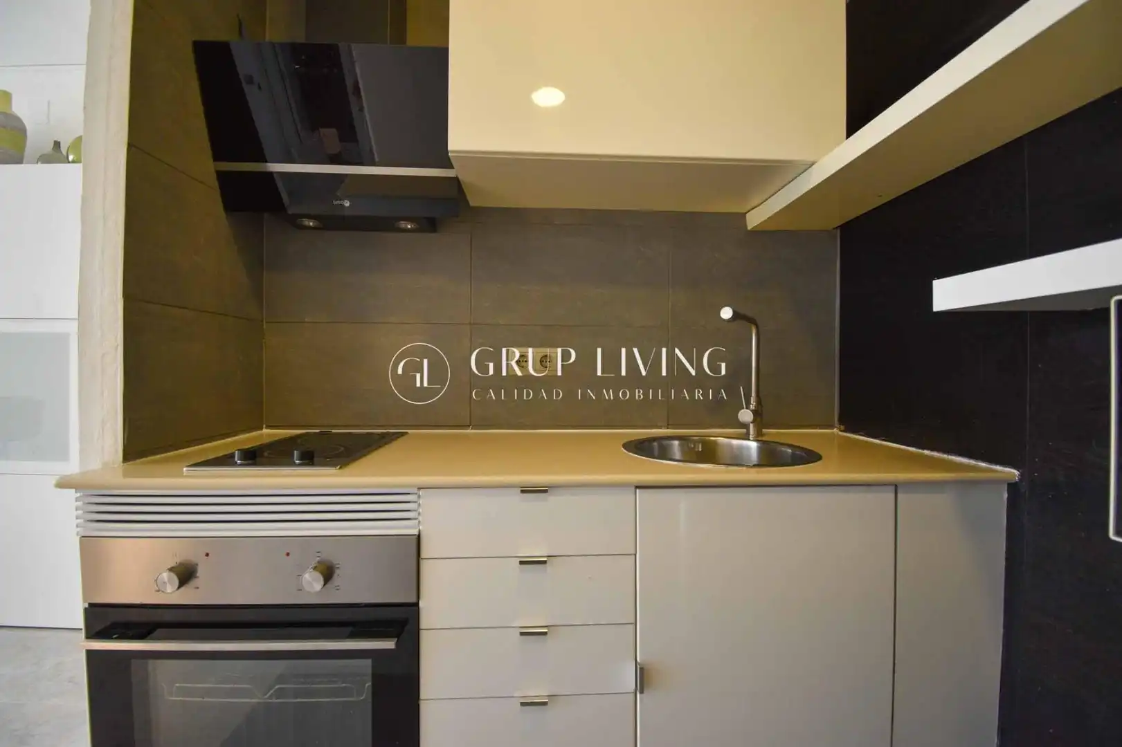 Cocina de Piso de alquiler en Sitges con Calefacción, Terraza y Amueblado