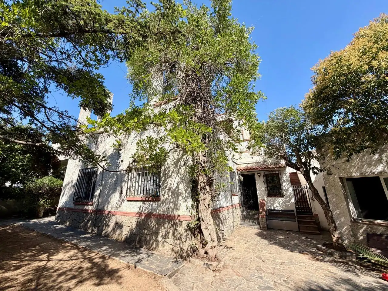 Exterior view of Houses for sale in Montcada i Reixac  with Air Conditioner, Heating and Private garden