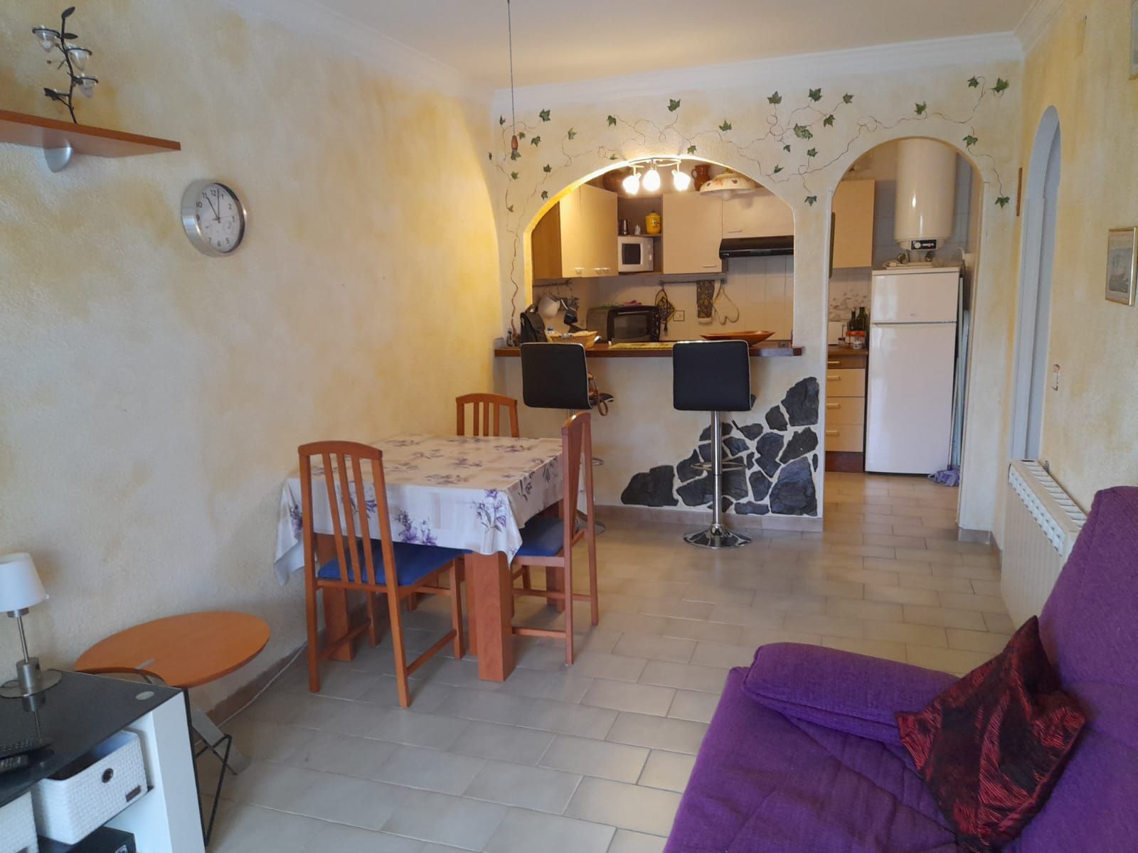 Cuina de Apartament en venda en Empuriabrava amb Calefacció, Terrassa i Balcó