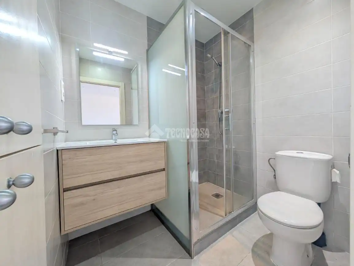 Baño de Piso en venta en Mataró con Aire acondicionado y Parquet