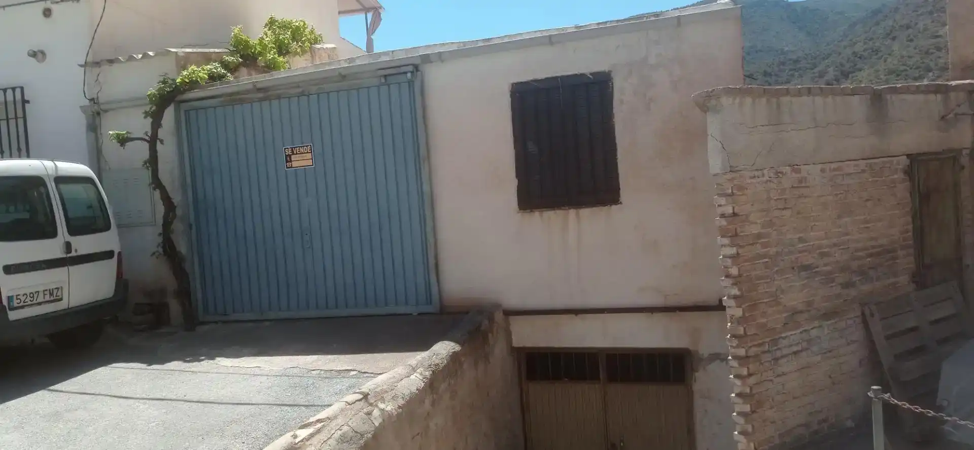Vista exterior de Planta baja en venta en Los Guájares, Granada
