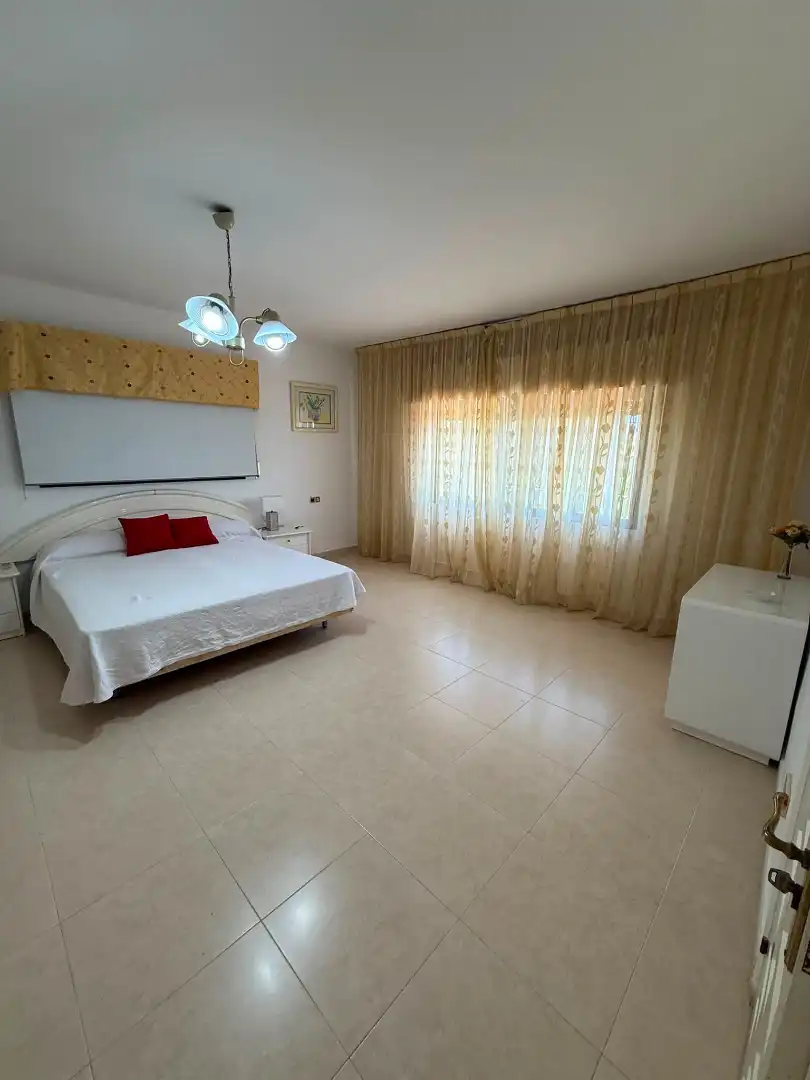 Detached house with pool for sale in Conil, imagen 18