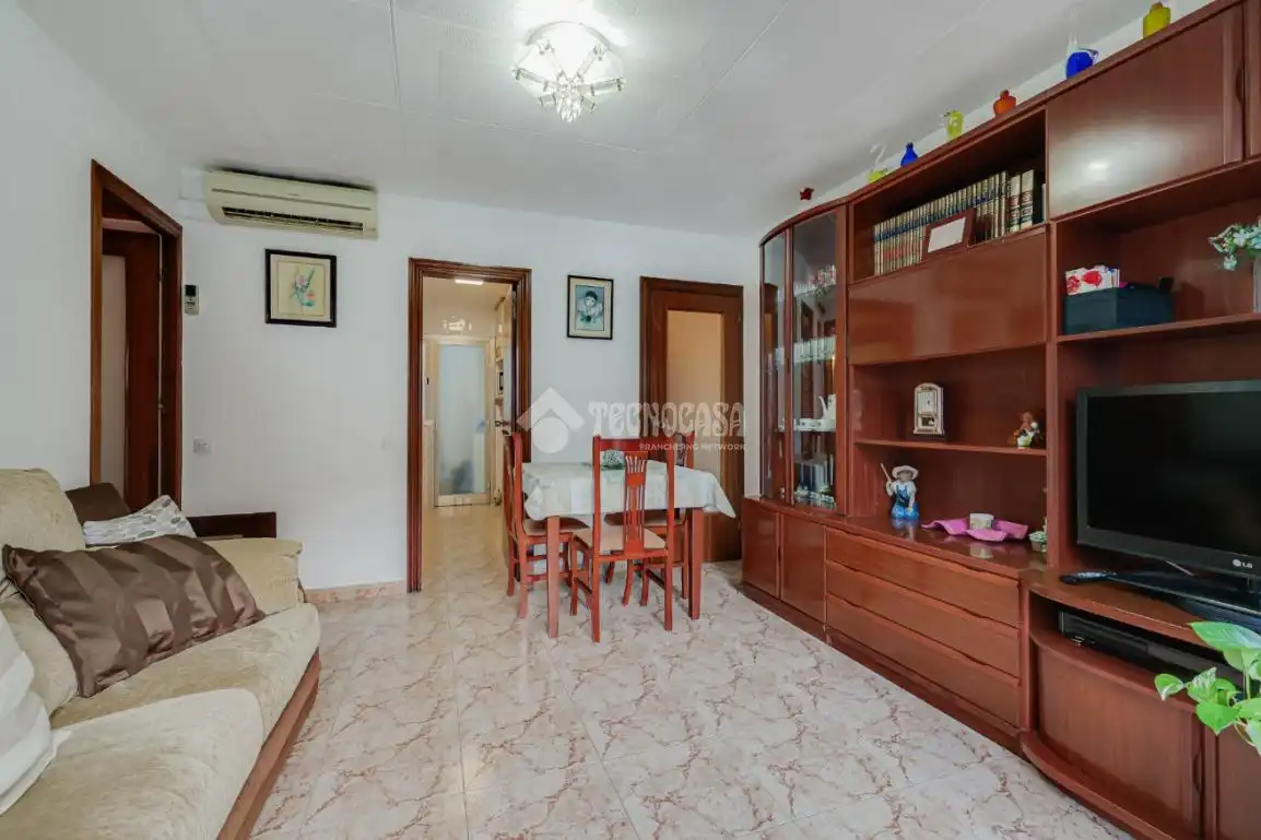 Wohnung mit Terrasse zum Verkauf in Salut - Lloreda, imagen 5