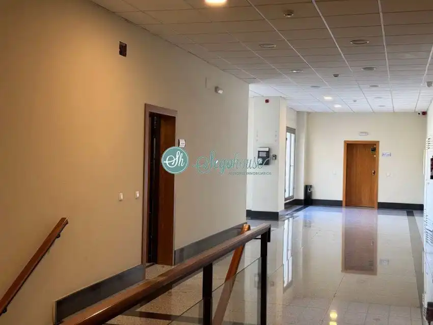 Oficina de lloguer en Segovia amb Aire condicionat i Calefacció