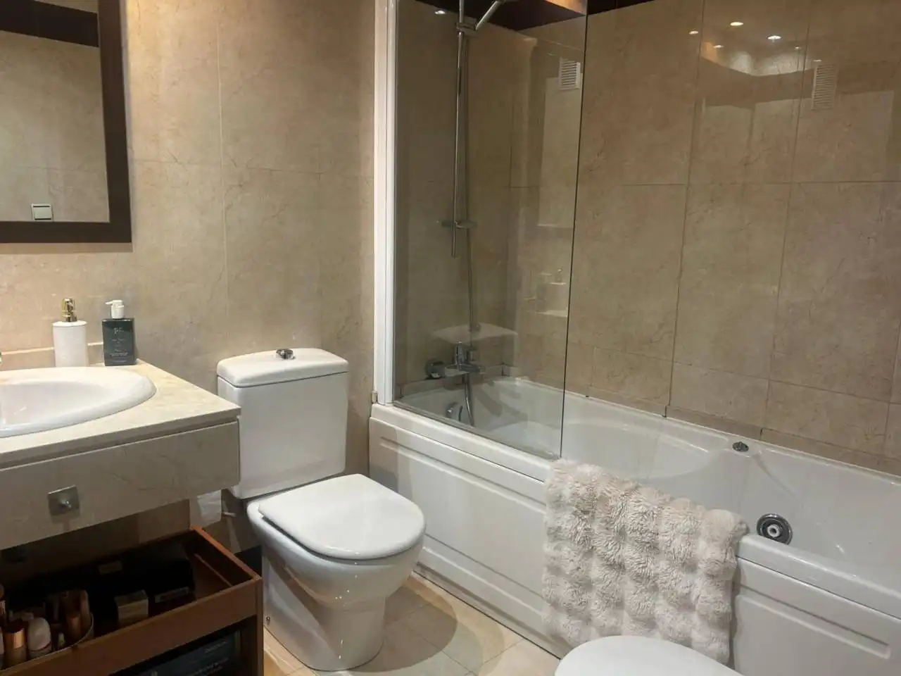 Badezimmer von Wohnung zum Verkauf in Castellón de la Plana / Castelló de la Plana mit Klimaanlage, Parkett und Terrasse