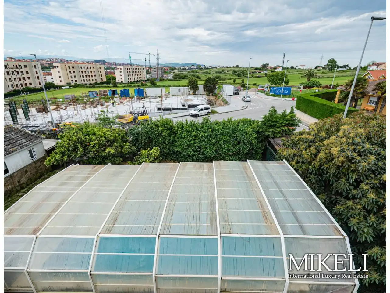 Parking de Casa o chalet en venta en Santander con Calefacción, Jardín privado y Terraza