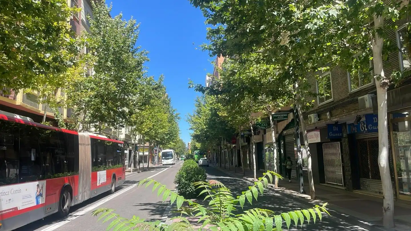 Exterior view of Flat for sale in Zaragoza  with Air Conditioner