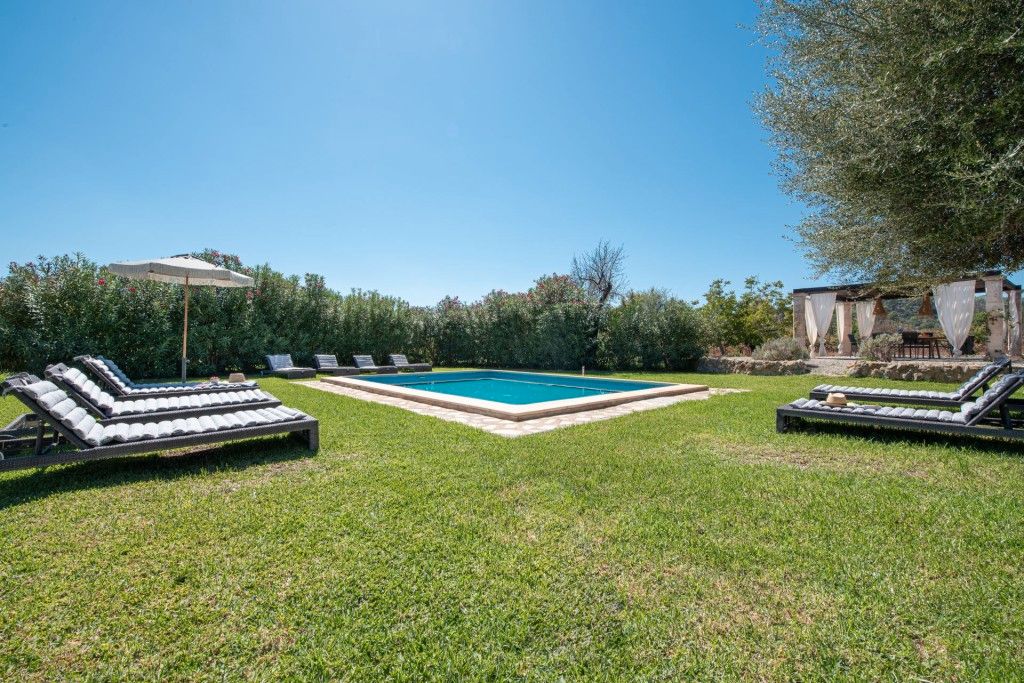 Jardí de Finca rústica en venda en Selva amb Aire condicionat, Calefacció i Jardí privat