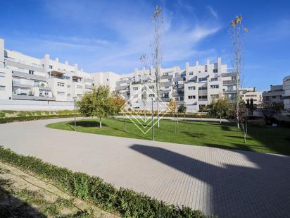Exterior view of Flat for sale in  Madrid Capital  with Air Conditioner, Heating and Community pool
