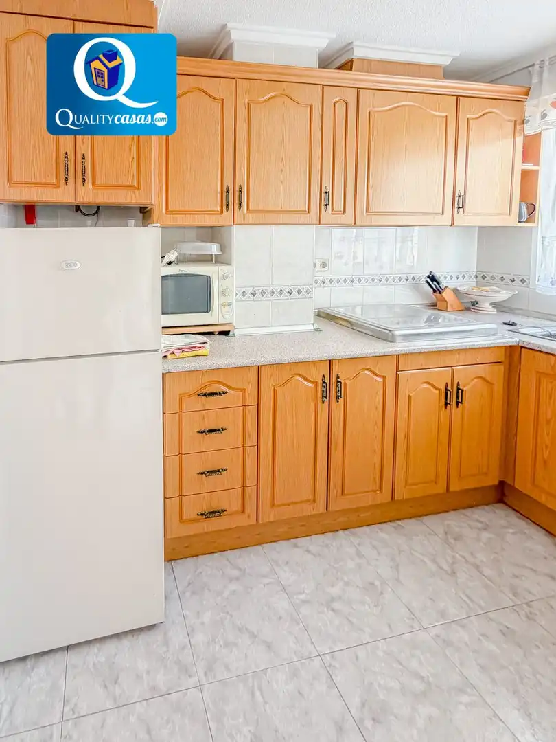 Küche von Wohnung zum Verkauf in Torrevieja mit Terrasse