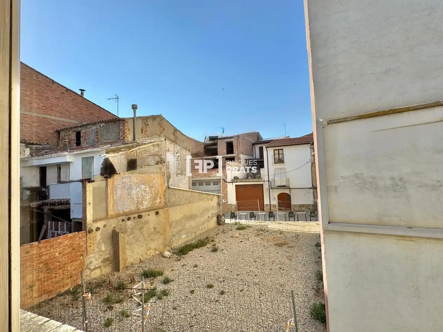 Houses for sale in Albesa  with Air Conditioner and Heating