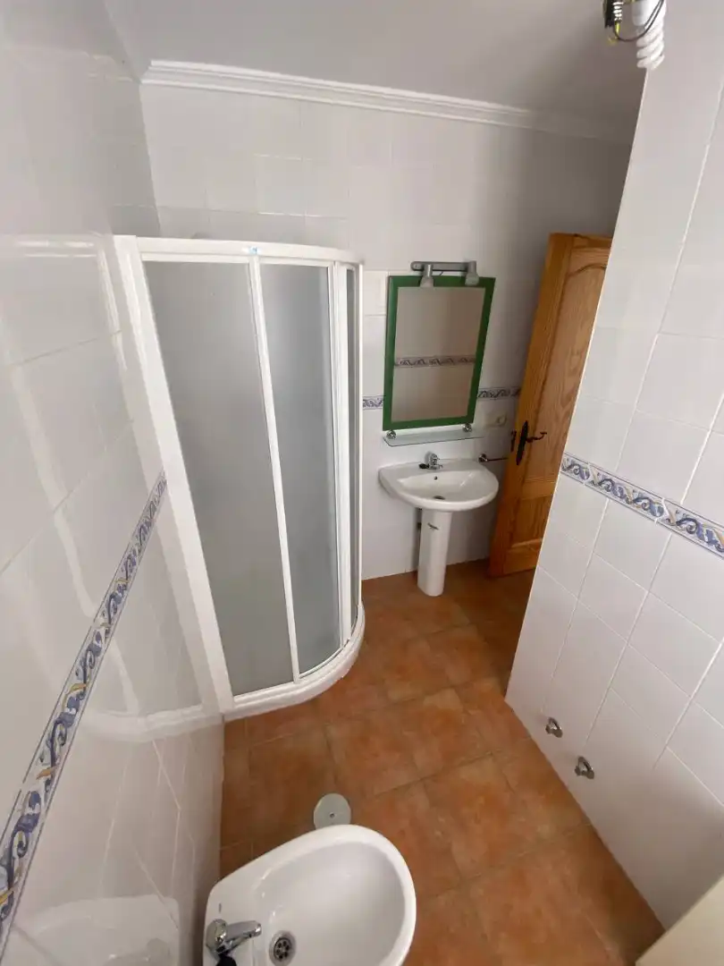 Bany de Casa o xalet en venda en Benaocaz amb Moblat i Rentadora