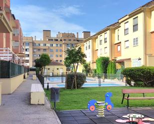 Exterior view of Planta baja for sale in Parla  with Air Conditioner, Terrace and Balcony