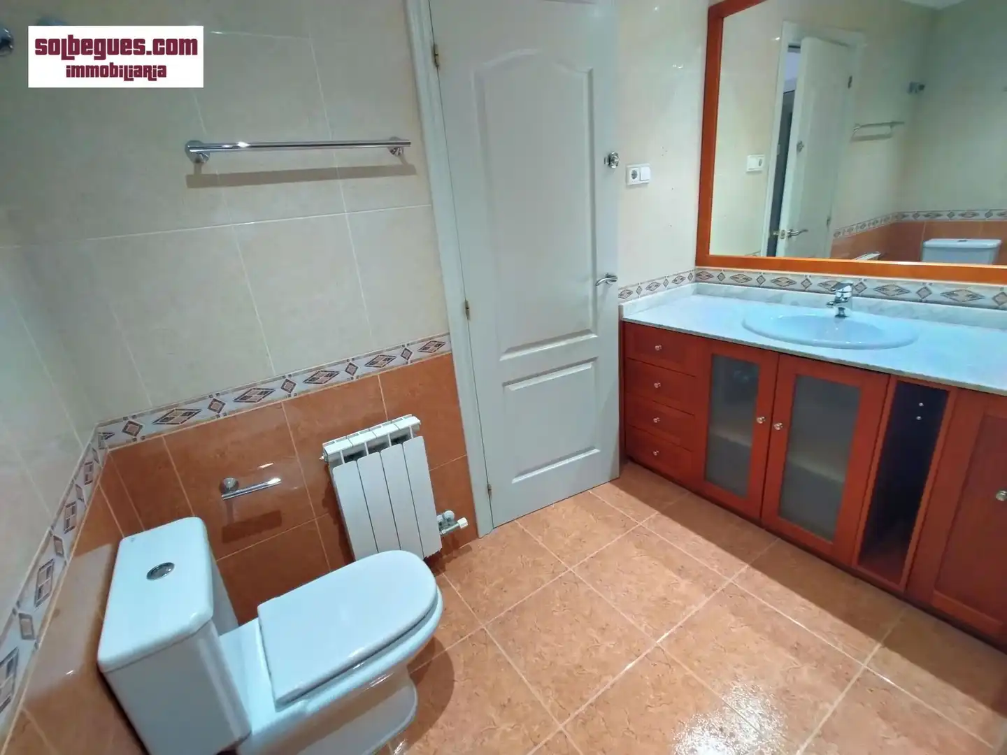 Baño de Casa adosada en venta en Begues con Calefacción, Jardín privado y Terraza