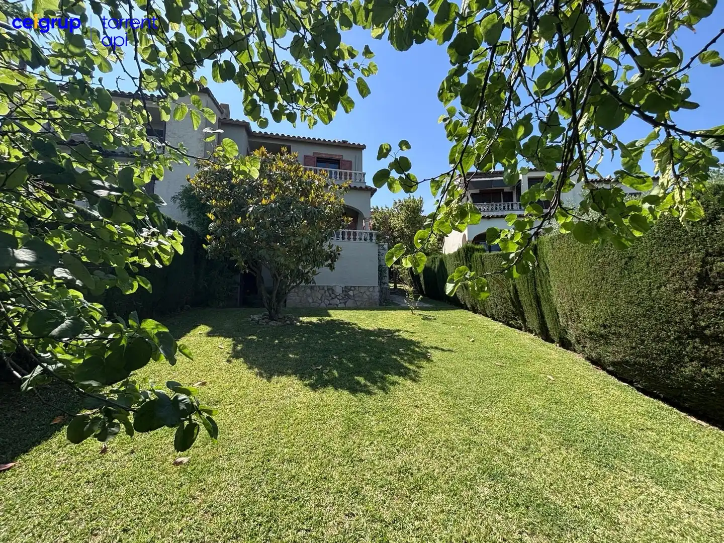 Jardí de Casa adosada en venda en Bellcaire d'Empordà amb Aire condicionat, Terrassa i Traster