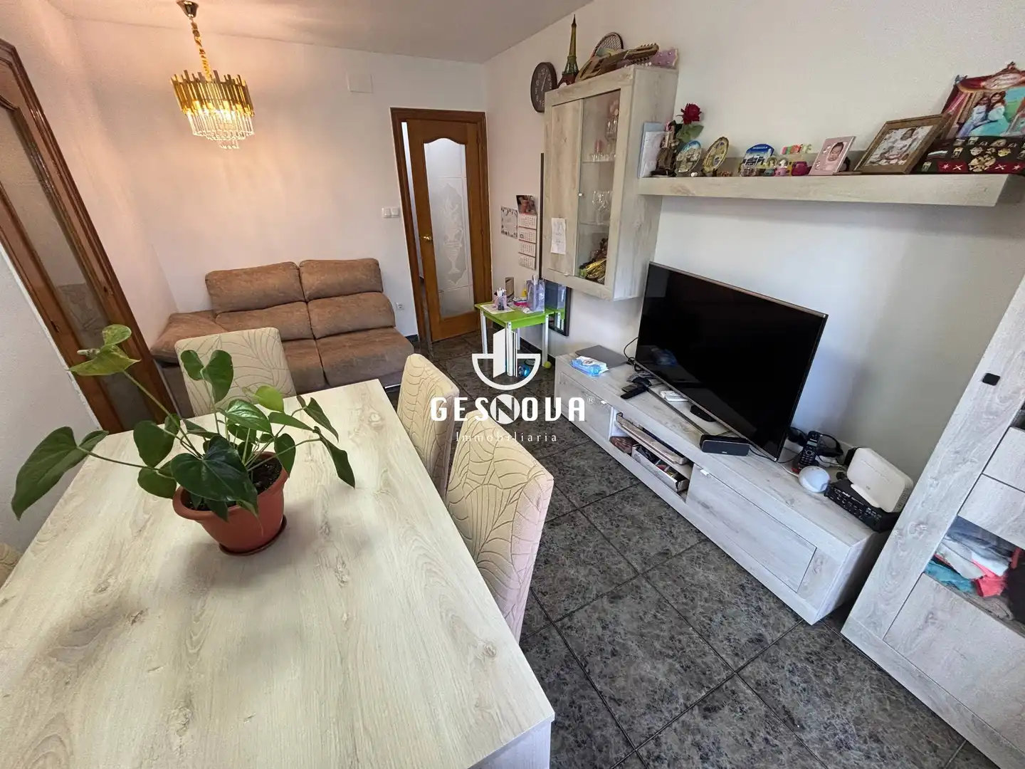 Sala de estar de Piso en venta en Sant Feliu de Llobregat con Aire acondicionado y Balcón
