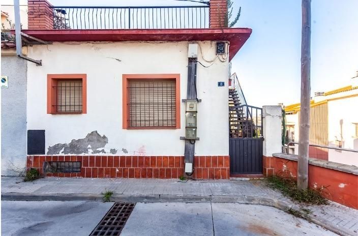 Exterior view of House or chalet for sale in Gelida