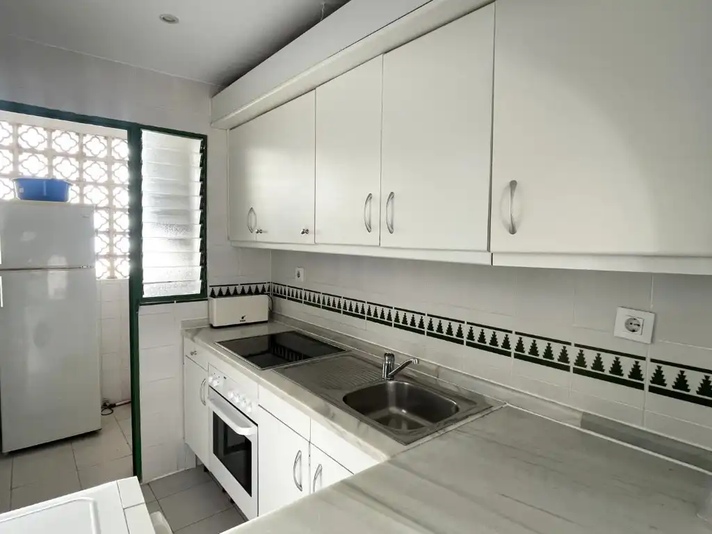 Cocina de Apartamento en venta en Vera con Aire acondicionado, Terraza y Amueblado