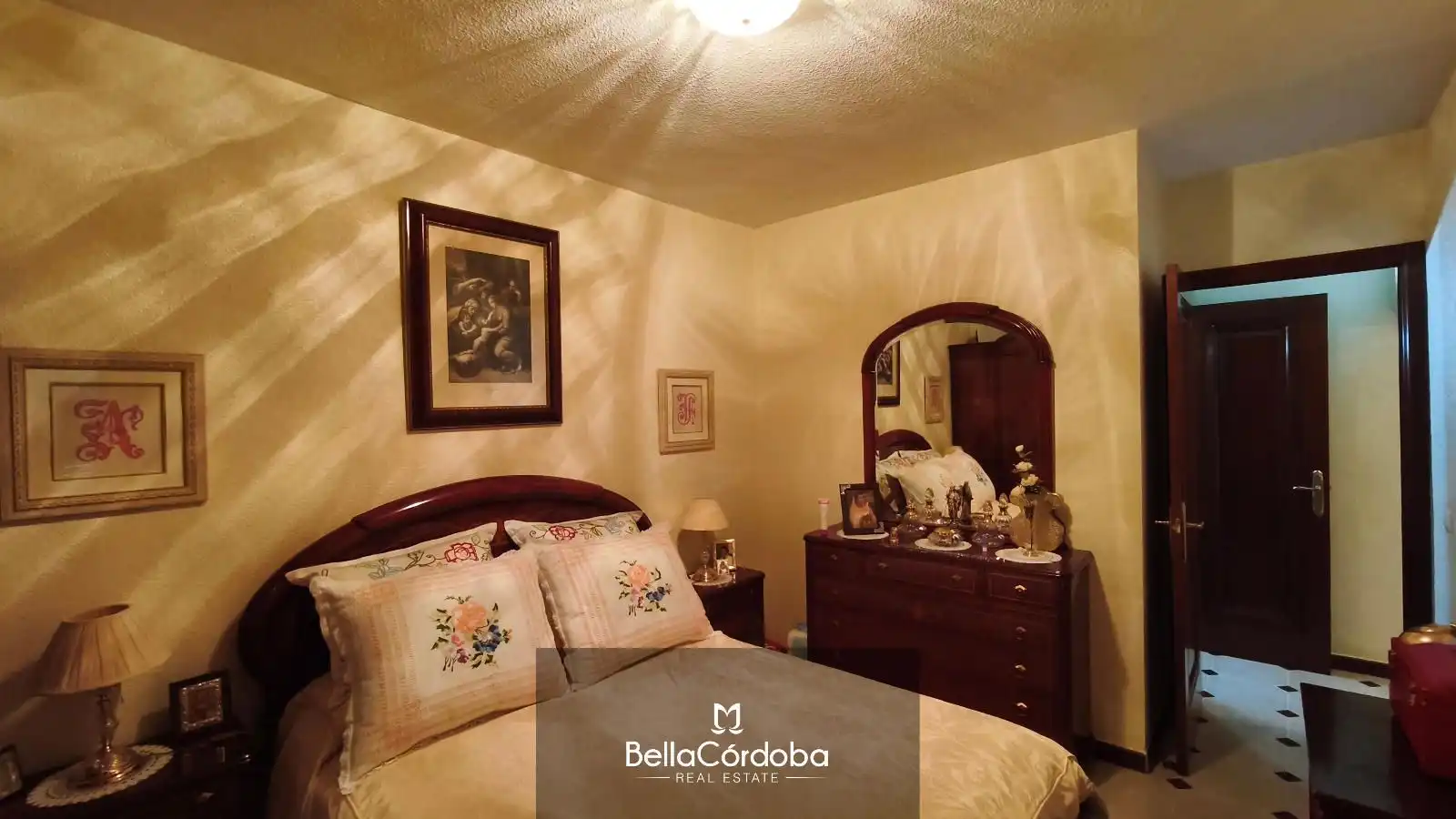 Bedroom of Flat for sale in Córdoba  with Storage room and Furnished