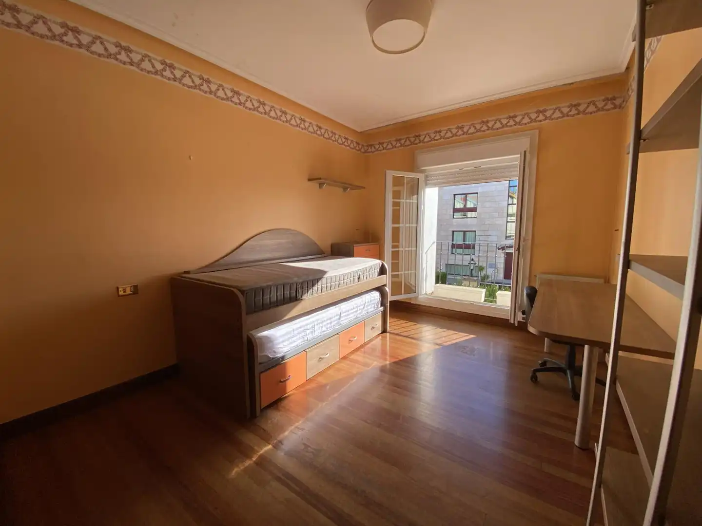 Schlafzimmer von Einfamilien-Reihenhaus zum Verkauf in Loiu mit Heizung, Privatgarten und Terrasse