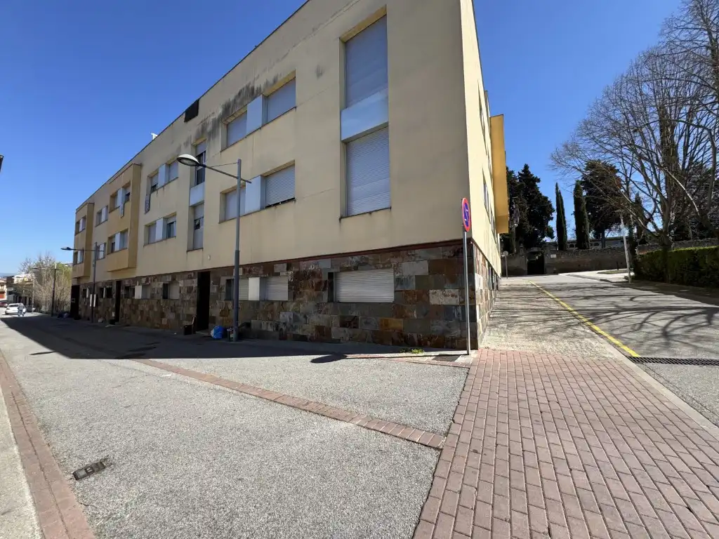 Außenansicht von Wohnung zum Verkauf in Roda de Ter