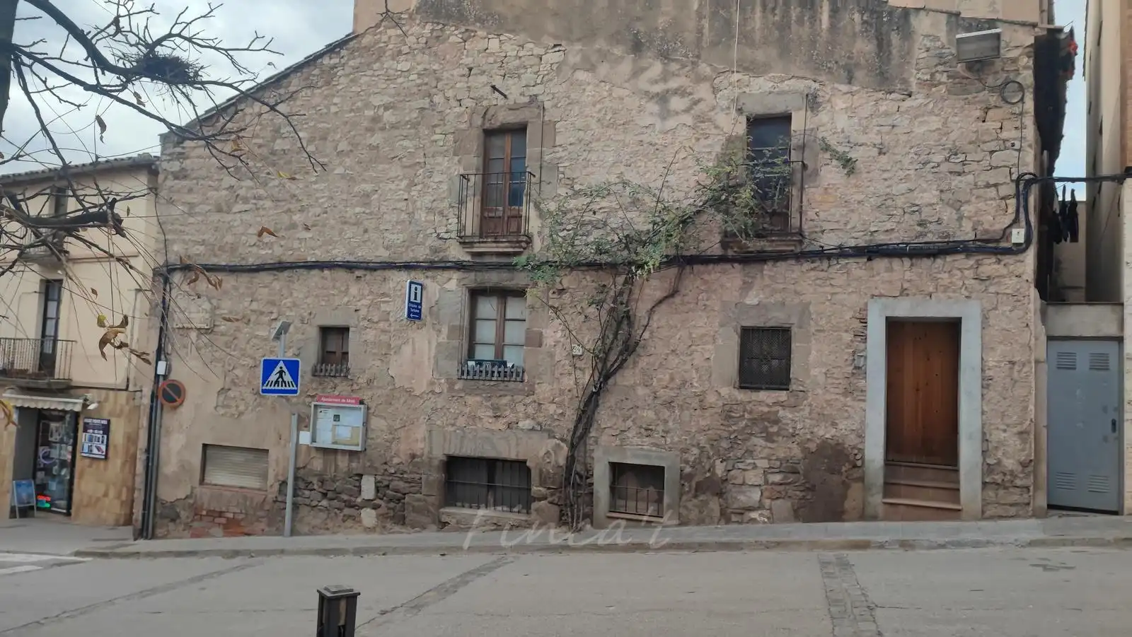 Exterior view of Buildings for sale in Moià