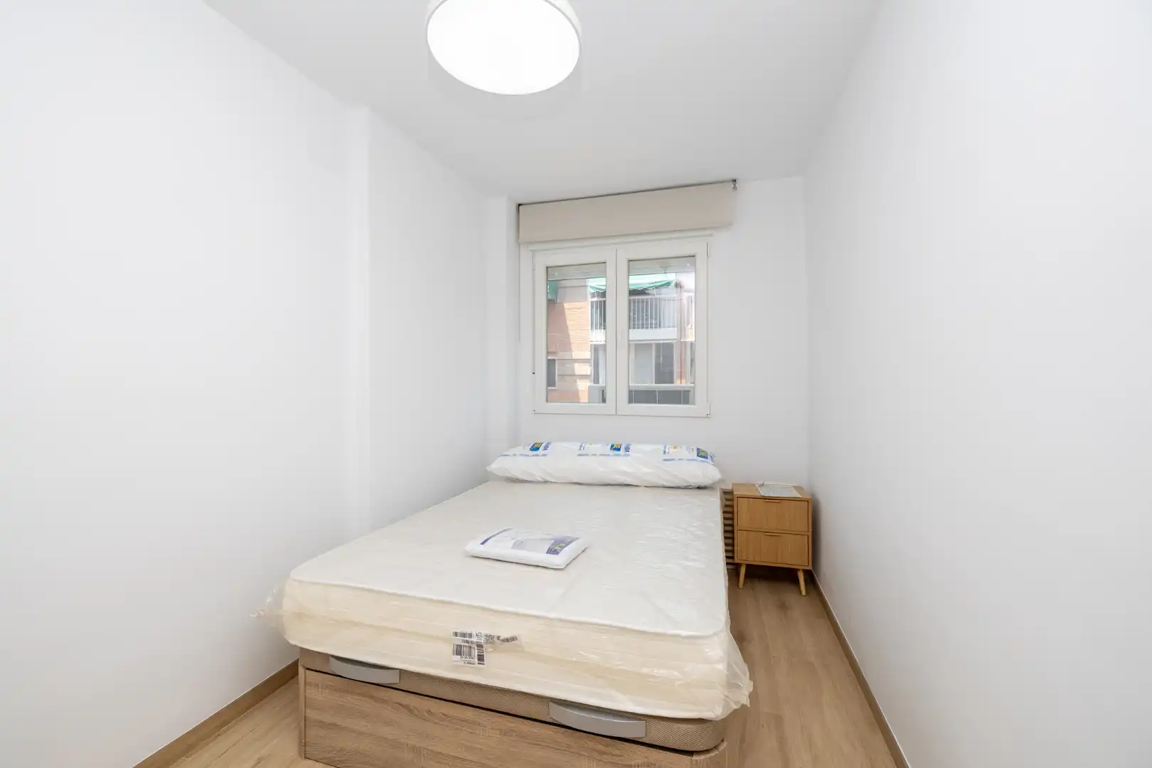 Schlafzimmer von Wohnung zur Miete in Granada mit Klimaanlage, Heizung und Möbliert