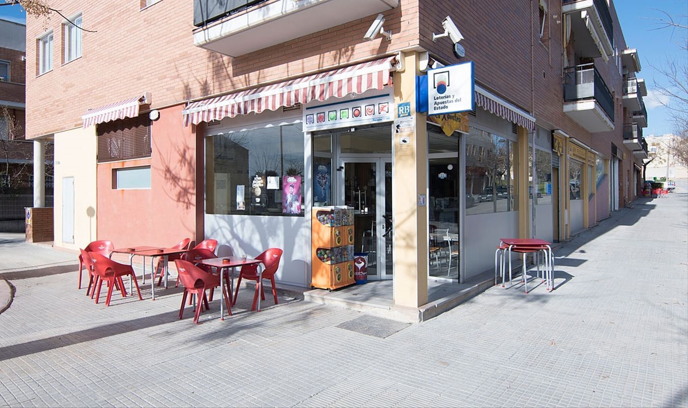 Premises for sale in La Granada  with Air Conditioner, Heating and Furnished