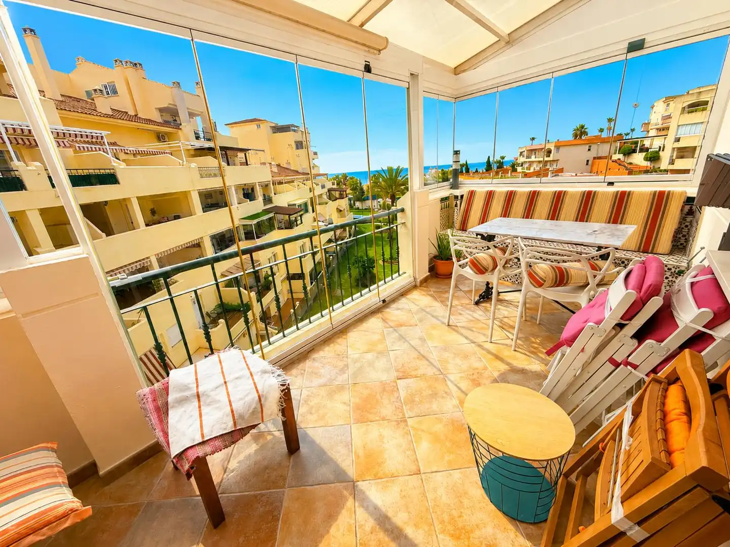 Terrace of Flat for sale in Benalmádena  with Air Conditioner, Terrace and Furnished