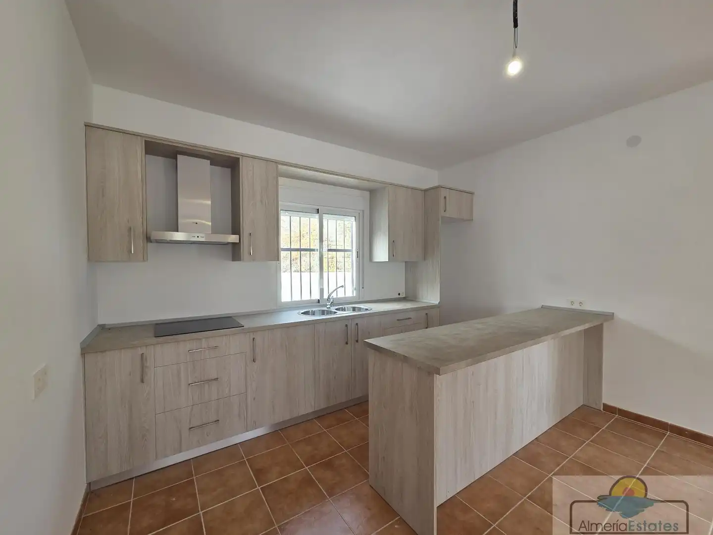 Cocina de Casa o chalet en venta en Fines con Terraza