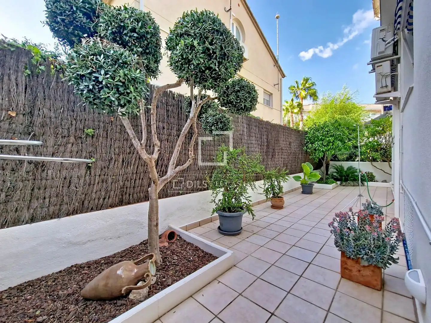 Terrace of Houses for sale in Vilanova i la Geltrú  with Air Conditioner, Heating and Private garden