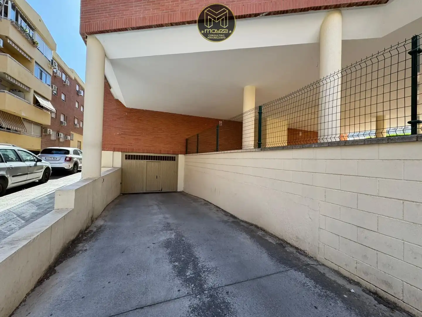 Parking de Planta baja en venta en Linares con Aire acondicionado, Terraza y Amueblado