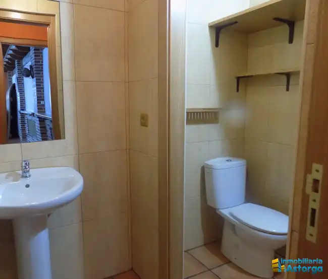 Baño de Casa o chalet en venta en Villaobispo de Otero con Jardín privado y Parquet