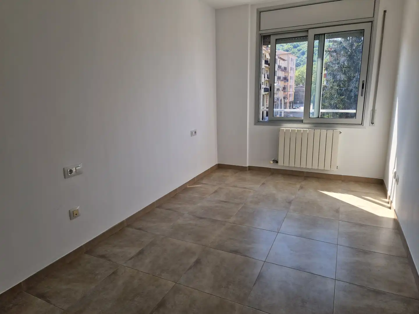 Bedroom of Flat for sale in Olot  with Heating, Storage room and Oven