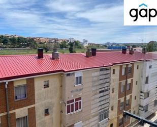 Exterior view of Flat for sale in Cuenca Capital  with Air Conditioner and Terrace