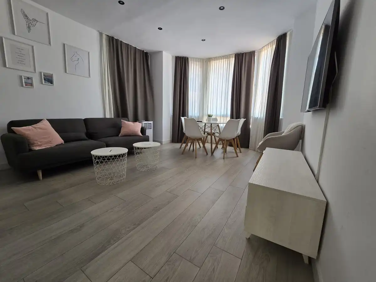 Sala de estar de Apartamento en venta en Fuengirola con Aire acondicionado, Calefacción y Amueblado