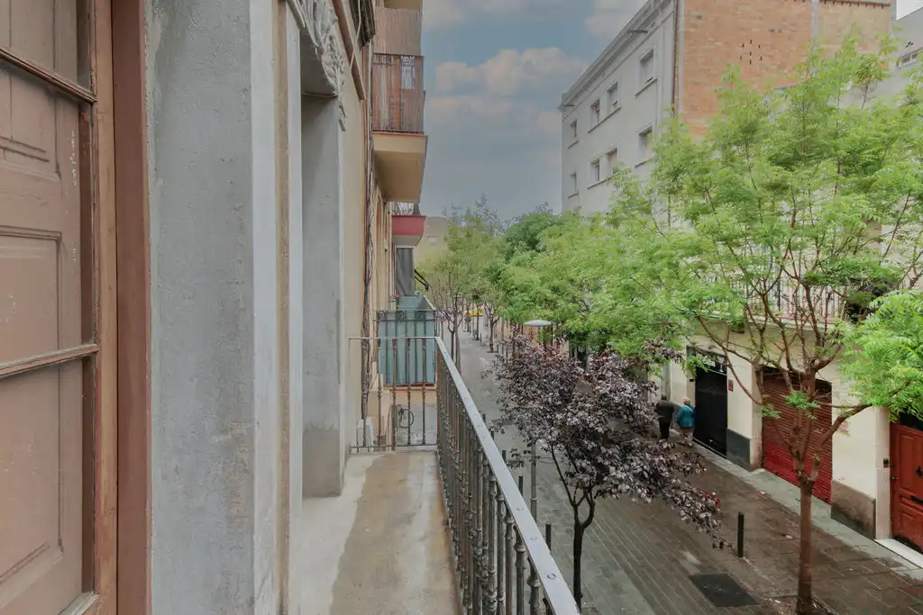 Vista exterior de Pis en venda en L'Hospitalet de Llobregat