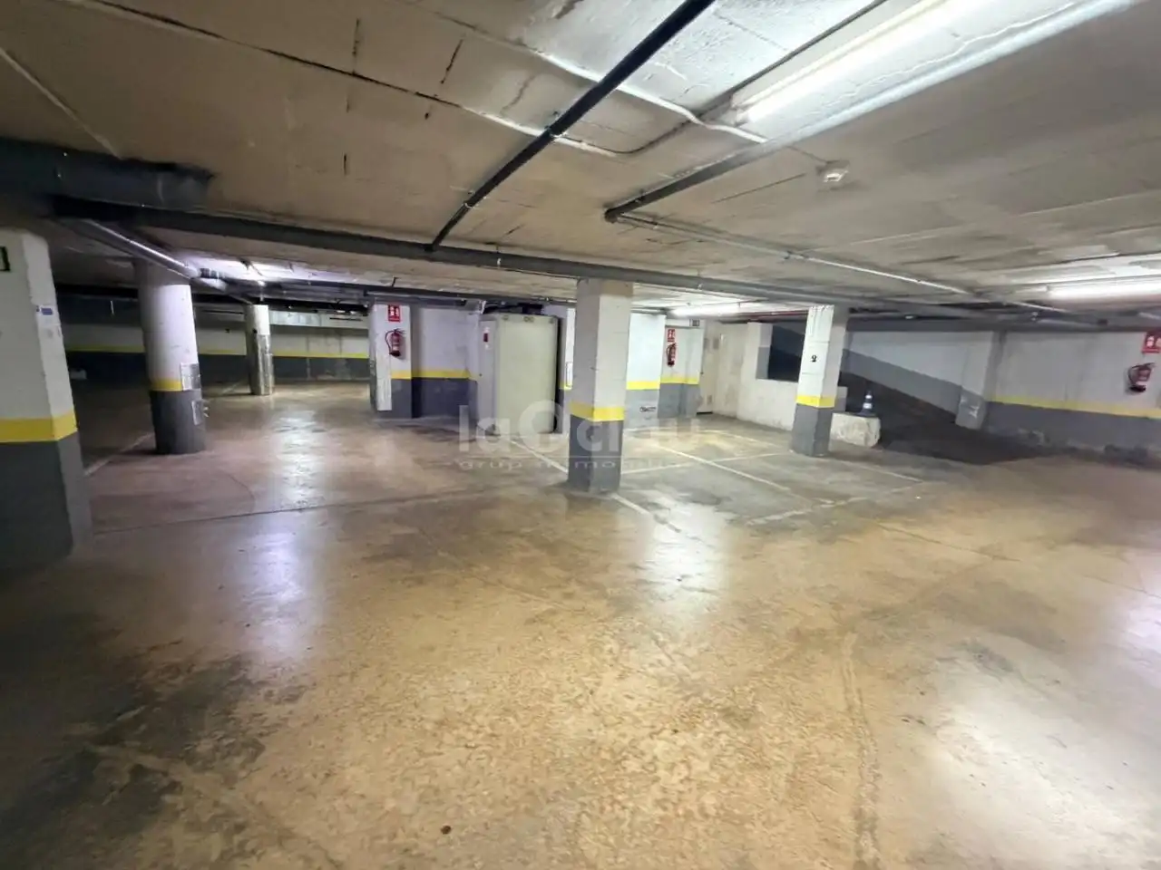 Aparcament de Apartament en venda en Vic amb Calefacció