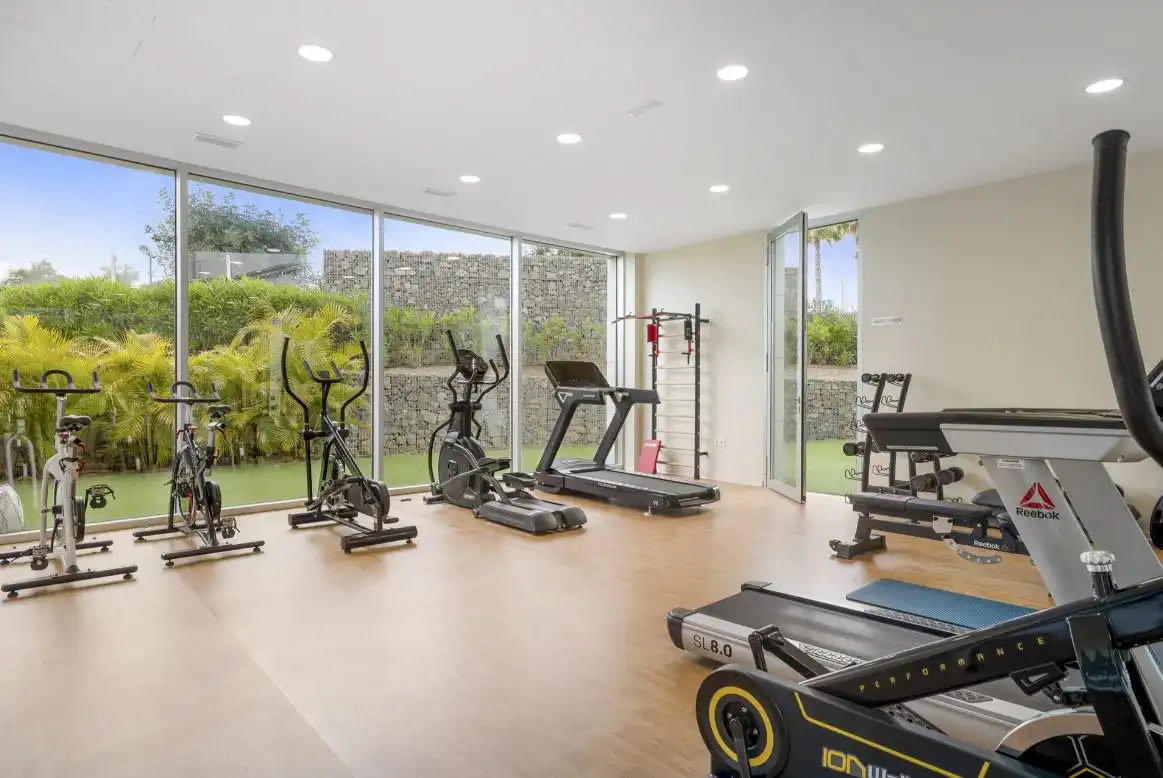 Dormitori de Apartament en venda en Estepona amb Aire condicionat, Calefacció i Jardí privat