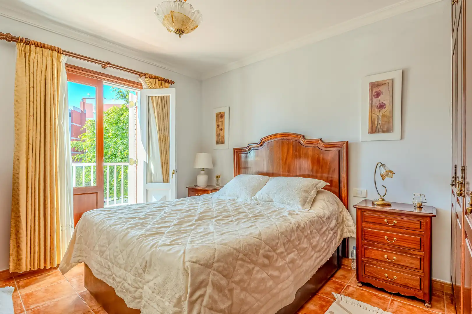 Dormitori de Casa o xalet en venda en Las Palmas de Gran Canaria amb Jardí privat, Terrassa i Traster
