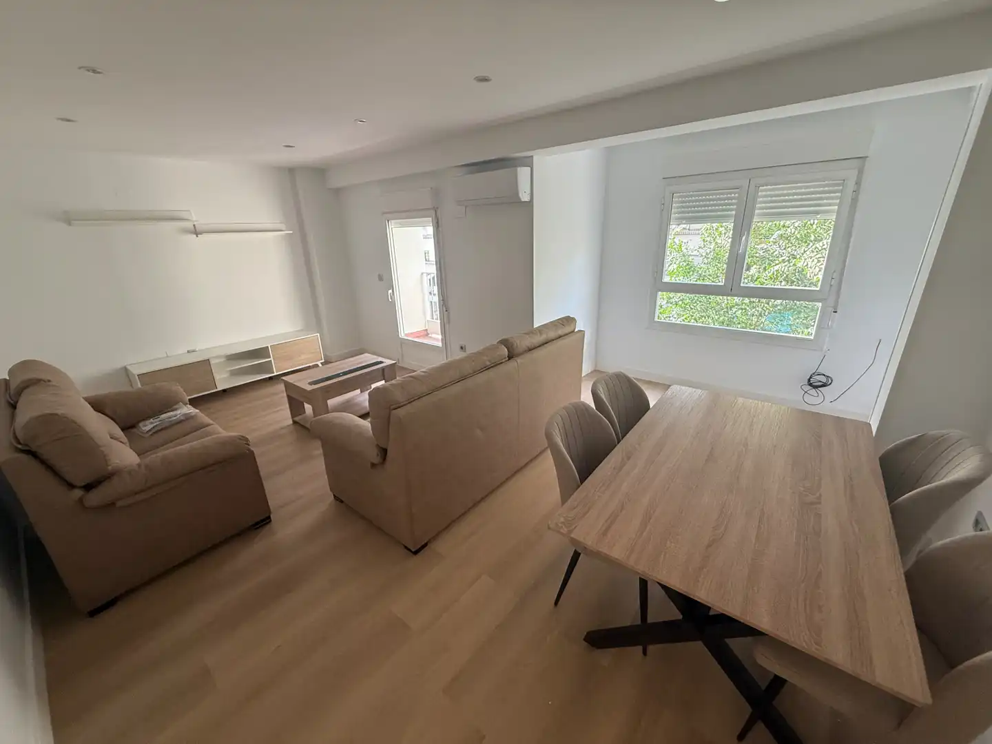 Sala de estar de Piso de alquiler en Jaén con Aire acondicionado, Calefacción y Amueblado