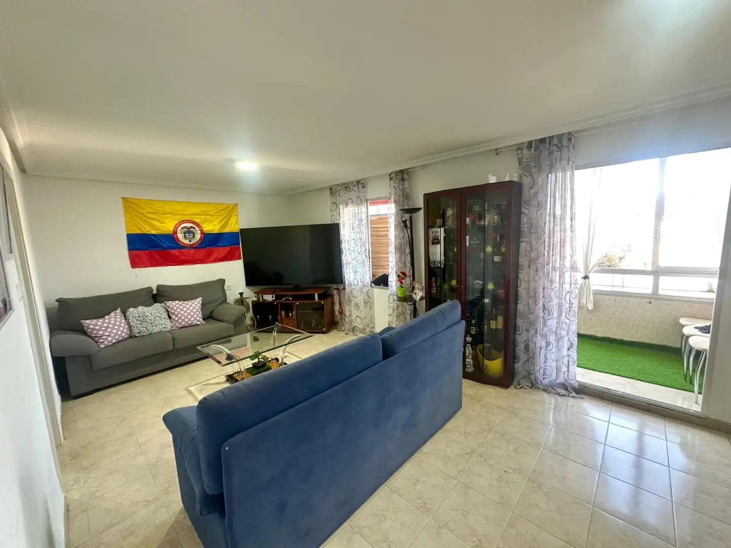 Living room of Flat for sale in Alicante / Alacant  with Air Conditioner, Furnished and Balcony
