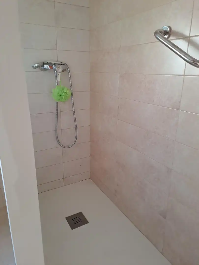 Bany de Pis de lloguer en Dos Hermanas amb Aire condicionat, Calefacció i Terrassa