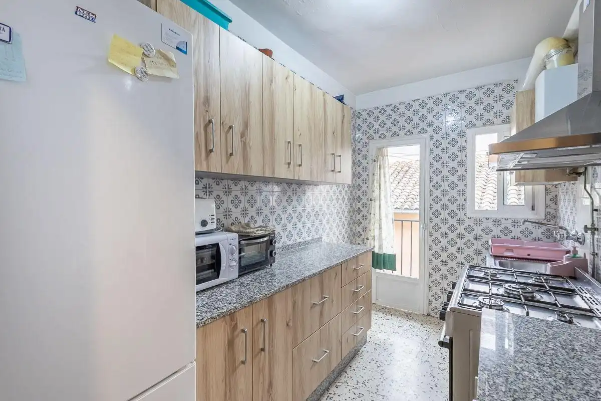 Kitchen of Flat for sale in Granada  with Furnished and Balcony