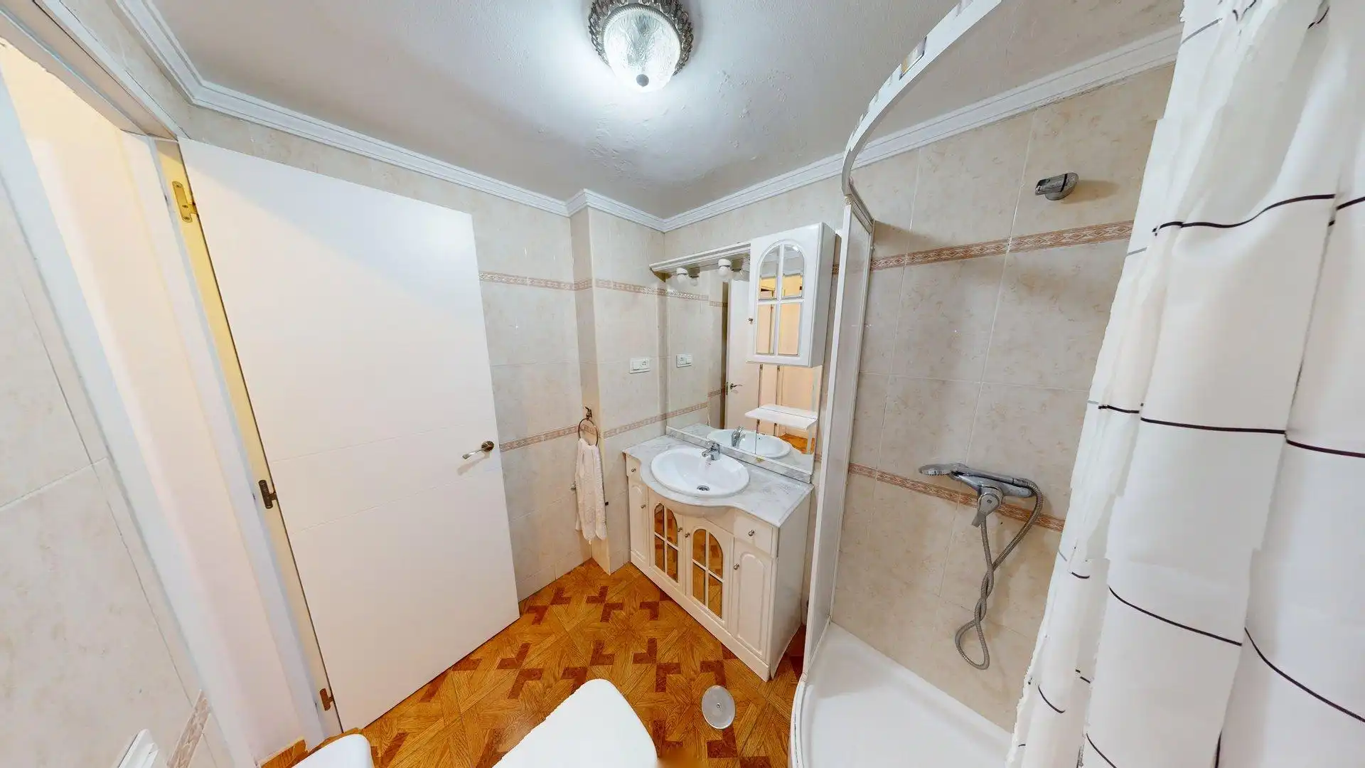 Bathroom of Flat for sale in Benalmádena  with Air Conditioner, Heating and Private garden
