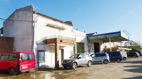 Foto 2 von Residential zum Verkauf in Carretera Cr. Circunvalación C N 431, La Palma del Condado, Huelva