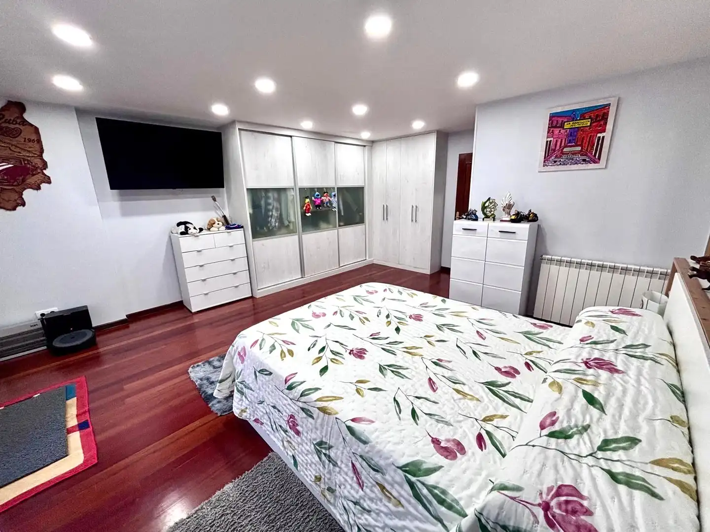 Habitación de Piso en venta en Gijón  con Calefacción, Parquet y Terraza